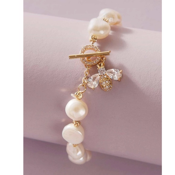 18K Gold Plated Faux Pearl Bee Rhinestone Toggle Bracelet - Picture 2 of 3